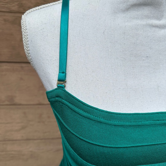 Guess bodycon bandage dress - Picture 6 of 11